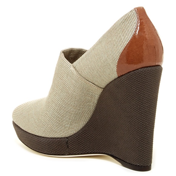 Donald J. Pliner Shoes - Donald Pliner Platform Wedges NEW! HP!
